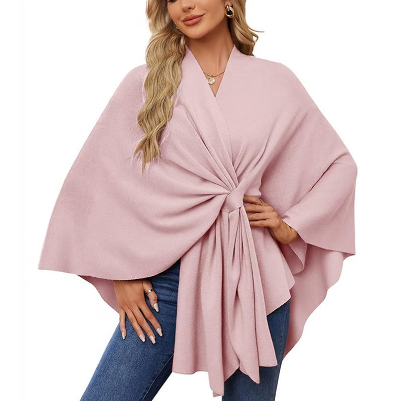 VeluraShawl – Eleganter Poncho mit Schalverschluss und fließender Front