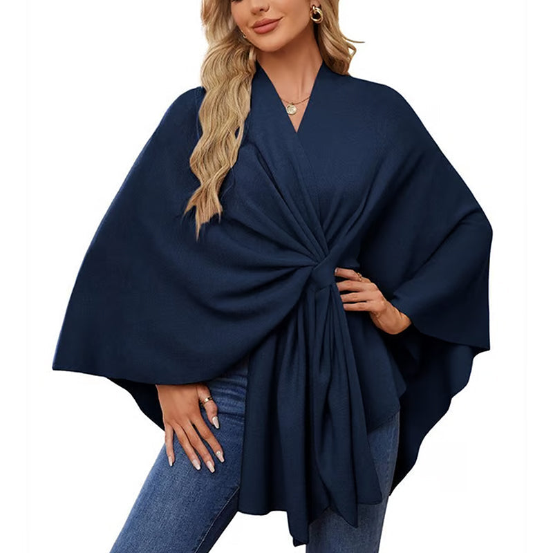VeluraShawl – Eleganter Poncho mit Schalverschluss und fließender Front