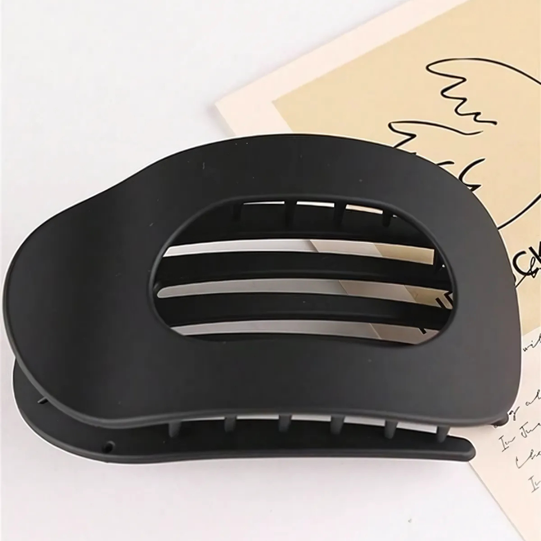 1 + 1 GRATIS | ComfortClip™ – Dein flacher Haarclip für maximalen Tragekomfort