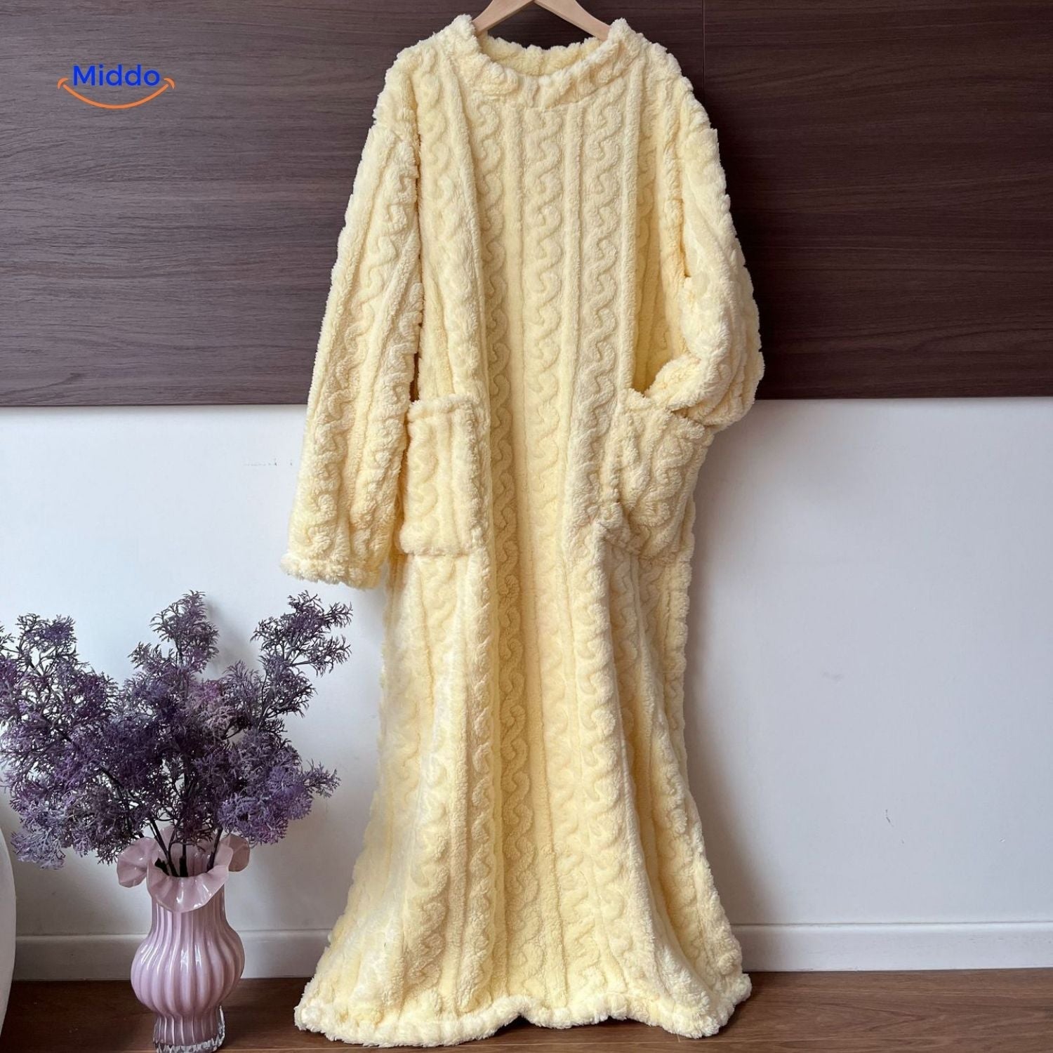 Snugglewear Decken-Kleid™ — Fühl die Wärme, beweg dich frei und genieße endlosen Kuschelkomfort!