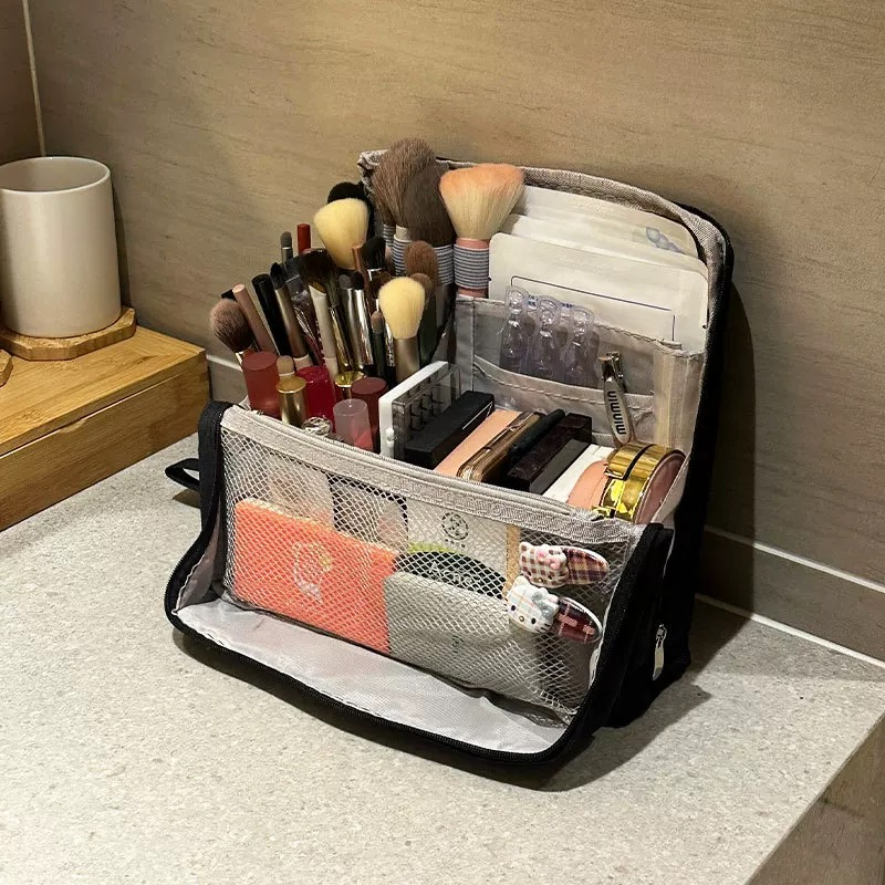 GlamStand Organizer – Dein Beauty-Tisch zum Mitnehmen