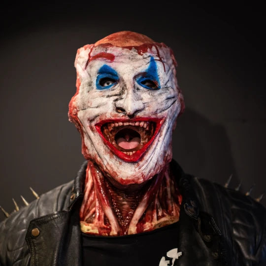 DarkMorph – Die Maske mit bewegtem Kiefer & abnehmbarem Gesicht
