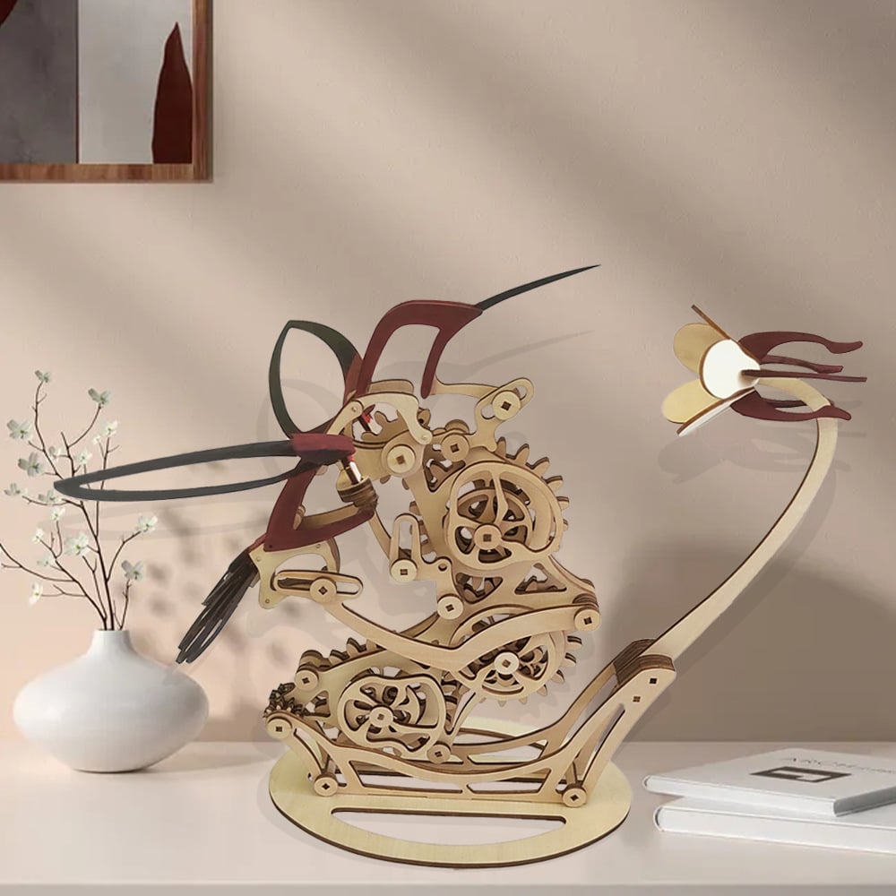 AurenMotion – Ein Kolibri aus Holz, der wirklich fliegt