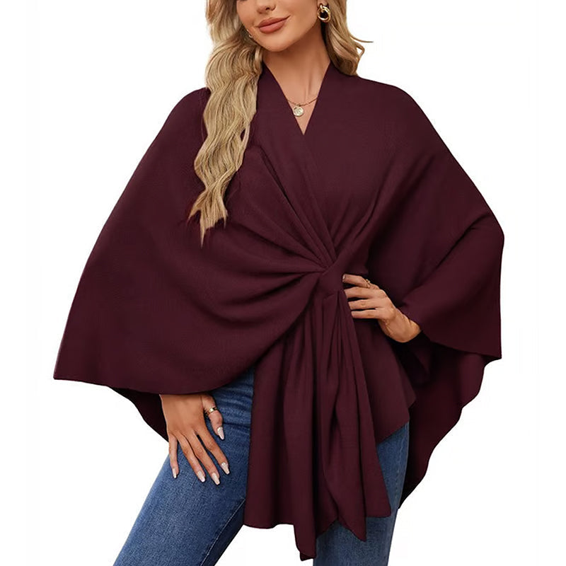 VeluraShawl – Eleganter Poncho mit Schalverschluss und fließender Front