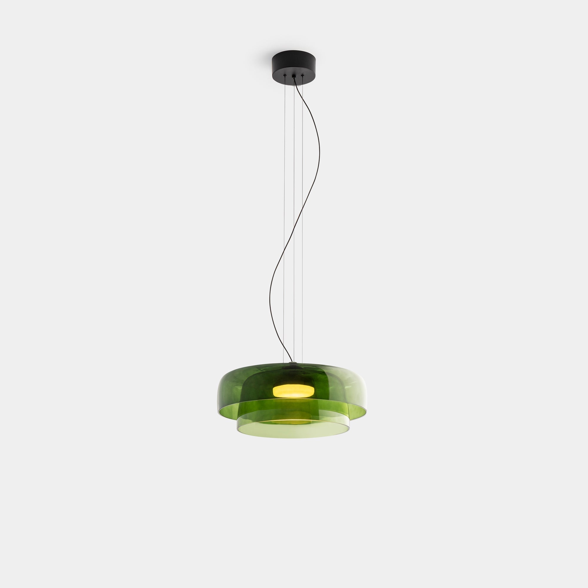 ScandiGlow – Zeitlose Eleganz in Glas & Metall