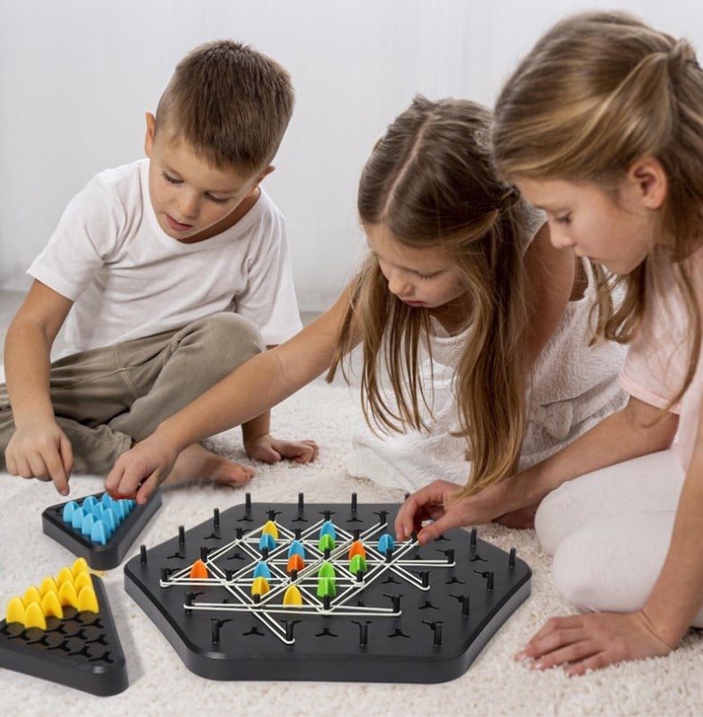 TriLogic – Das Spiel, das Köpfe herausfordert