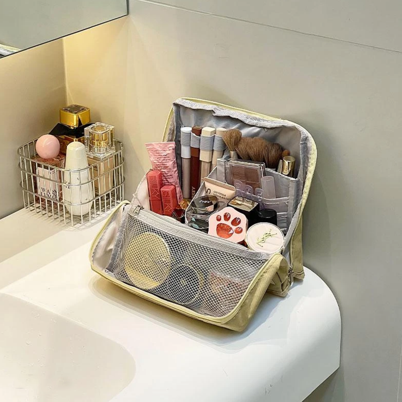 GlamStand Organizer – Dein Beauty-Tisch zum Mitnehmen