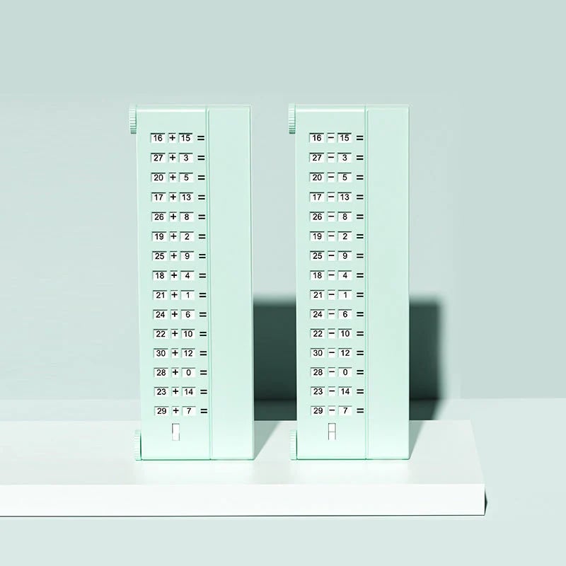 MathMind Trainer™ – Wiederverwendbare Rechentafel für Kinder