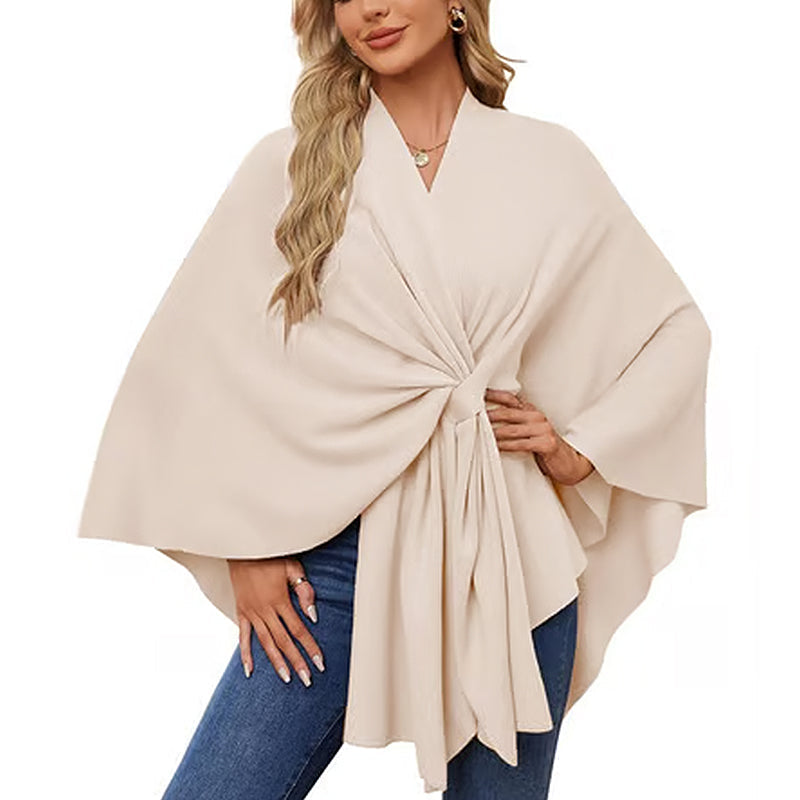VeluraShawl – Eleganter Poncho mit Schalverschluss und fließender Front