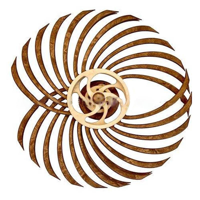 KineWood Art — Handgefertigte kinetische Skulptur aus Holz