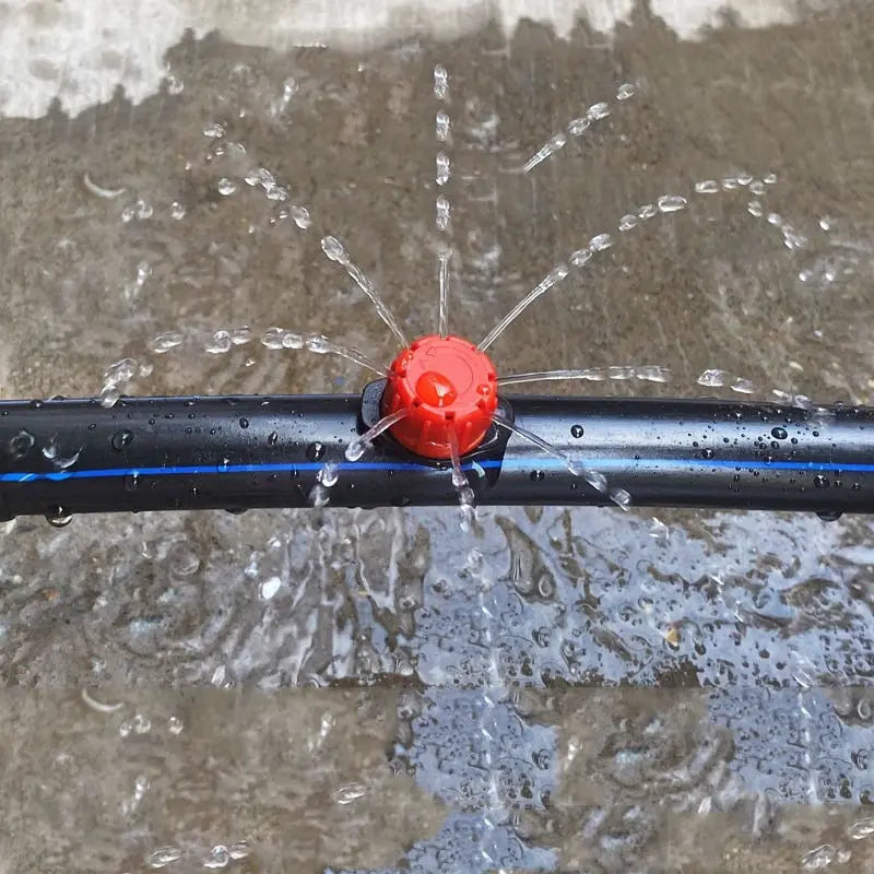 AquaDrop 360 – Präzise Tropfbewässerung ohne Wasserverschwendung