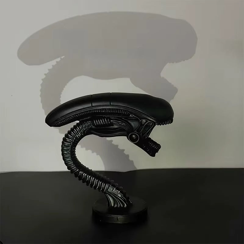 DarkCore Lamp – Dein Schreibtisch wird zum Horror-Highlight