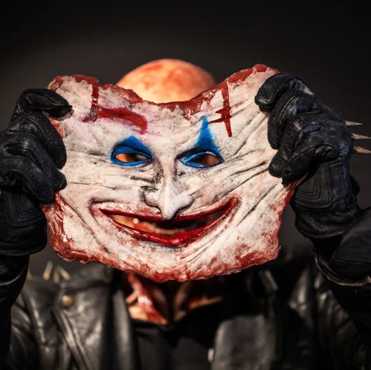 DarkMorph – Die Maske mit bewegtem Kiefer & abnehmbarem Gesicht