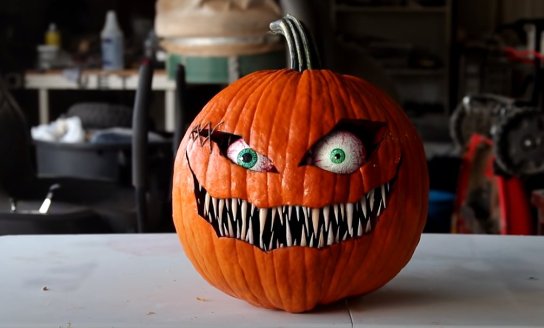 EvilEye Pumpkin – Der Kürbis, der Sie zurückanstarrt