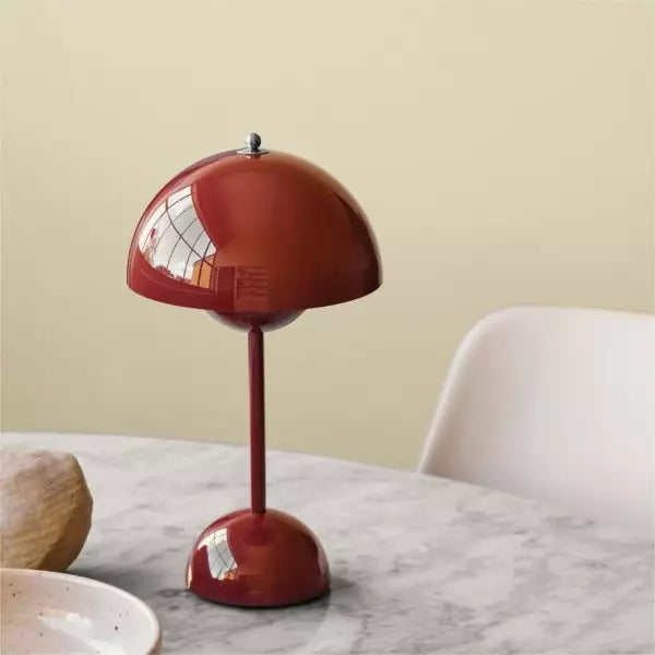 Blumenleuchte VP9 | Minimalistische, wiederaufladbare Lampe für jeden Raum