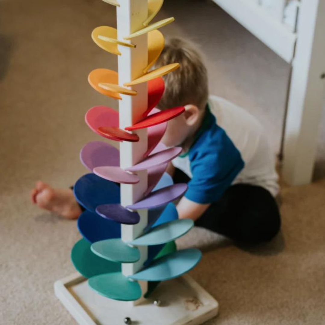 KugelRegen – Montessori-Spielspaß mit Klang & Farbe