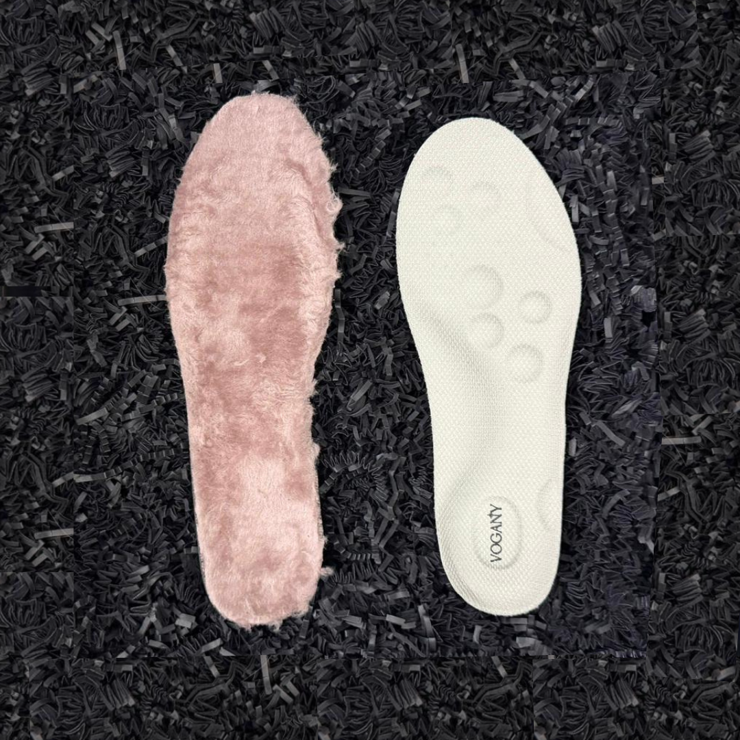 FrostGuard™ — Genieße jeden Schritt in wohliger Wärme und trockenem Komfort