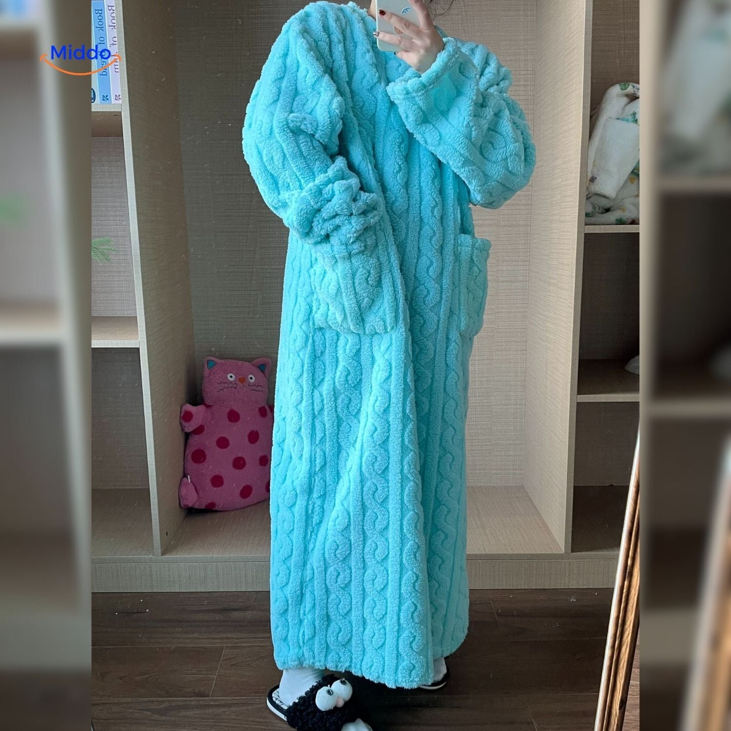 Snugglewear Decken-Kleid™ — Fühl die Wärme, beweg dich frei und genieße endlosen Kuschelkomfort!