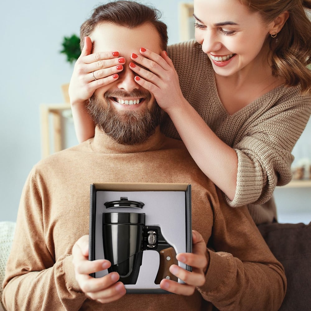 BangMug – Der Becher mit Schuss!