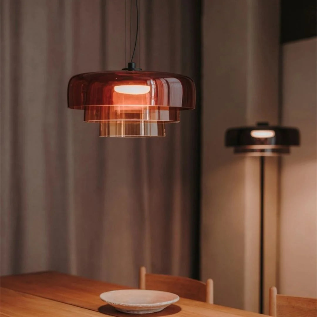 ScandiGlow – Zeitlose Eleganz in Glas & Metall