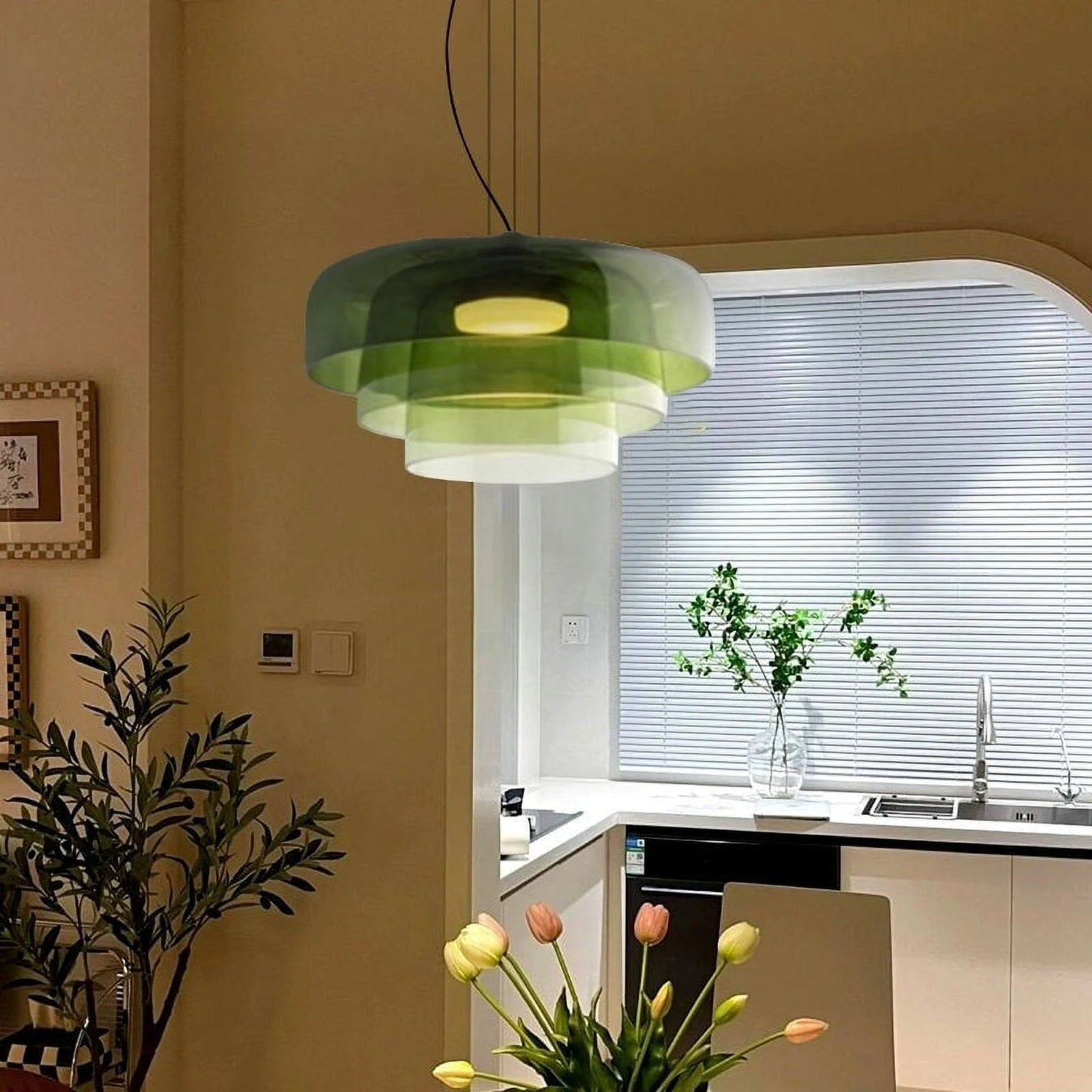ScandiGlow – Zeitlose Eleganz in Glas & Metall