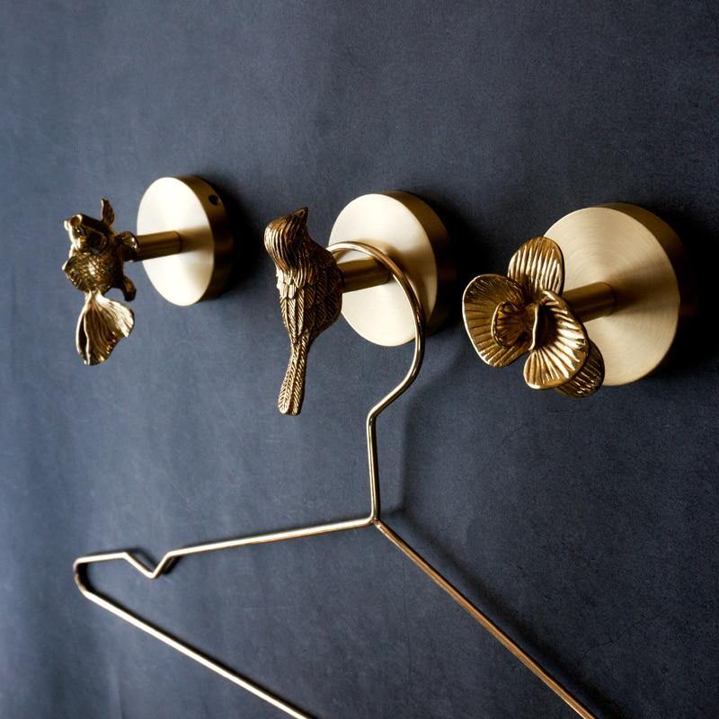 GoldHook – Wilde Eleganz trifft auf Funktion