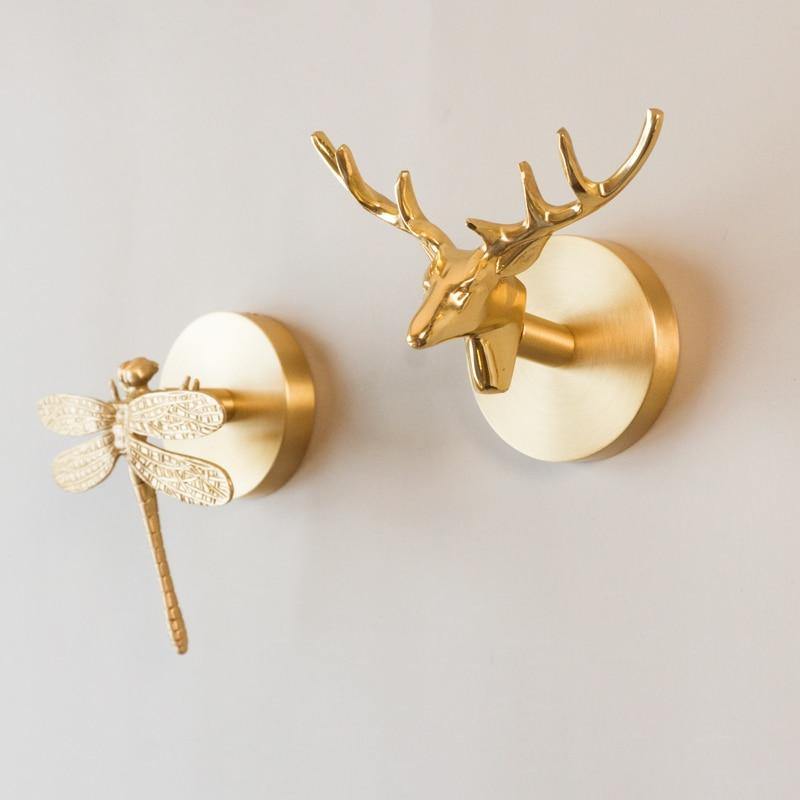 GoldHook – Wilde Eleganz trifft auf Funktion