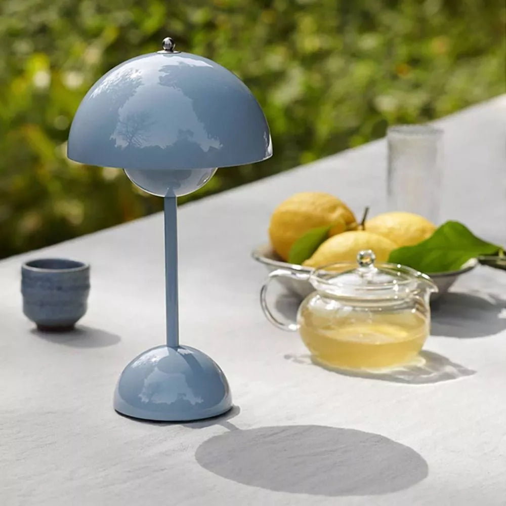 Blumenleuchte VP9 | Minimalistische, wiederaufladbare Lampe für jeden Raum