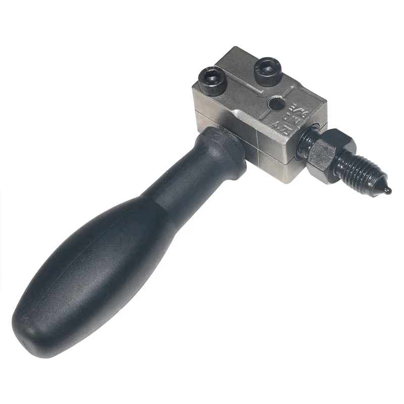 BrakeMaster Pro – Präzise Bördelung. Kein Nachziehen nötig.