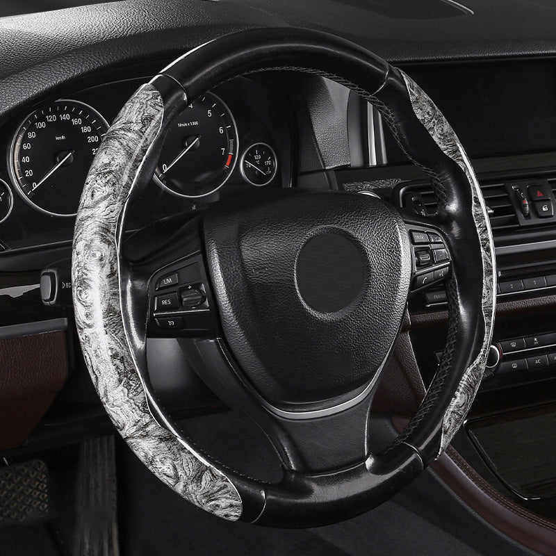 GripLux™ – Mehr Kontrolle & Stil beim Fahren