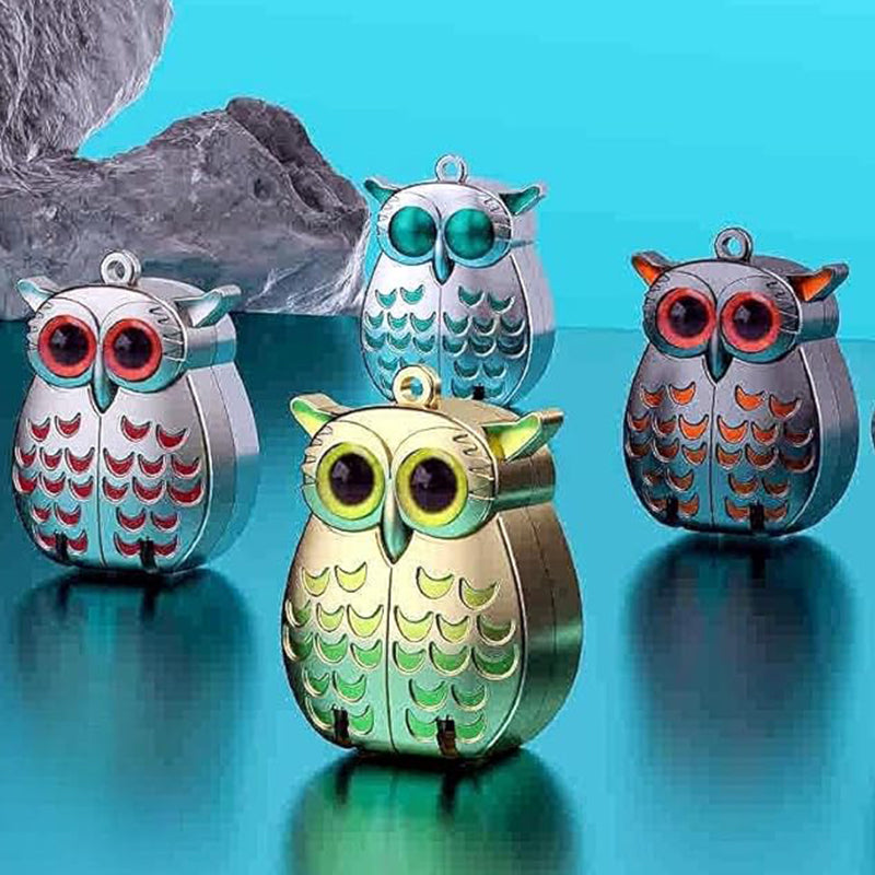 1 +1 GRATIS | OwlClip Mini – Die klappbare Nagelzange mit Stil