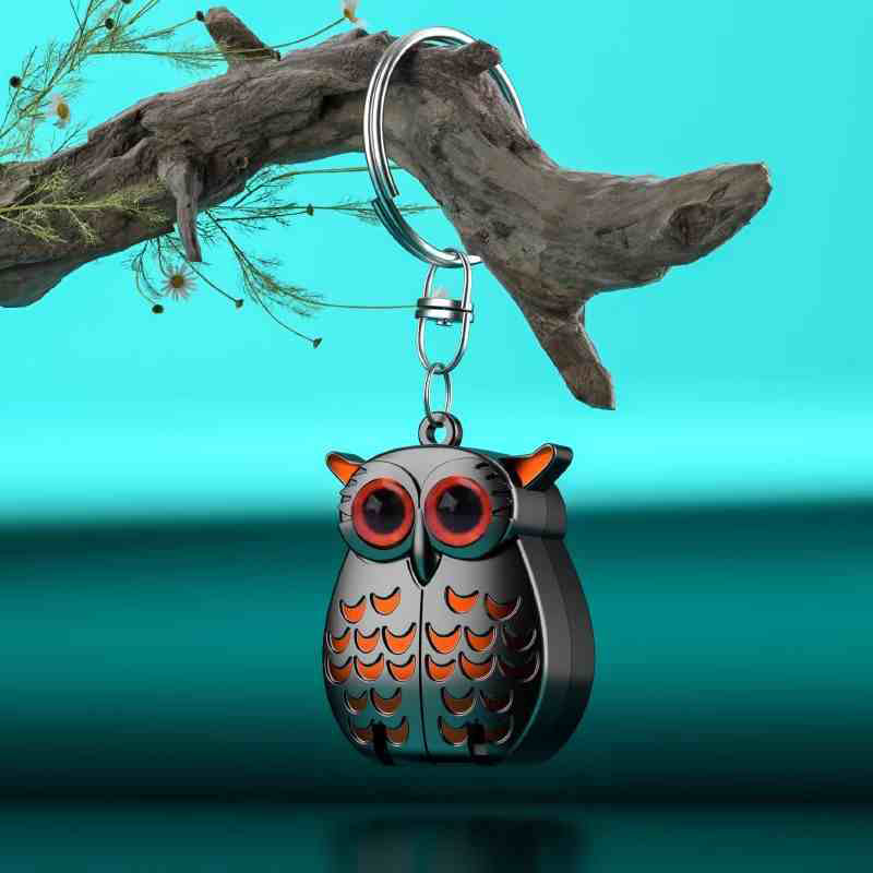 1 +1 GRATIS | OwlClip Mini – Die klappbare Nagelzange mit Stil