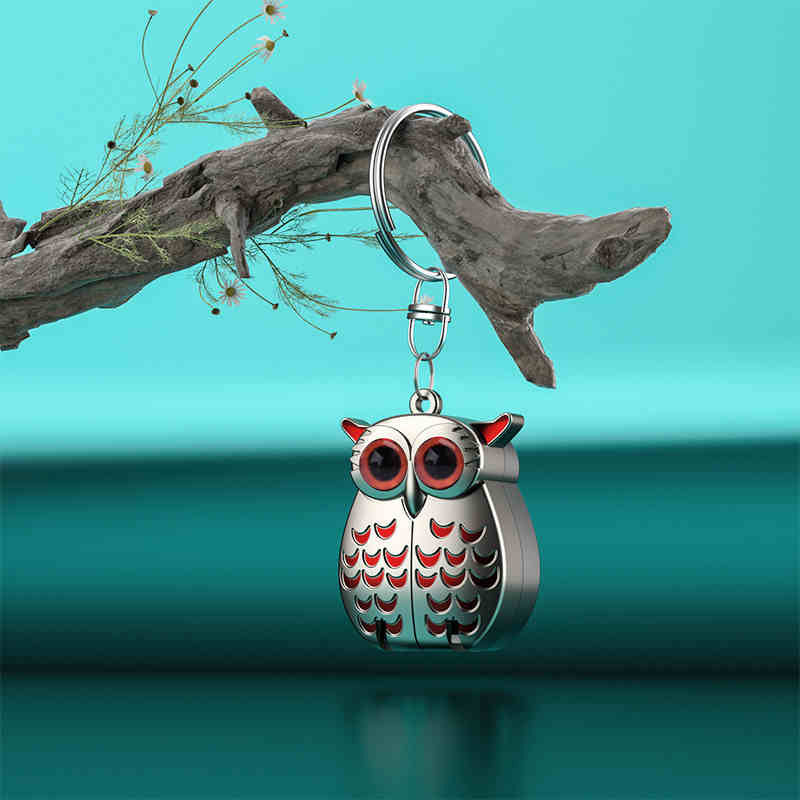 1 +1 GRATIS | OwlClip Mini – Die klappbare Nagelzange mit Stil