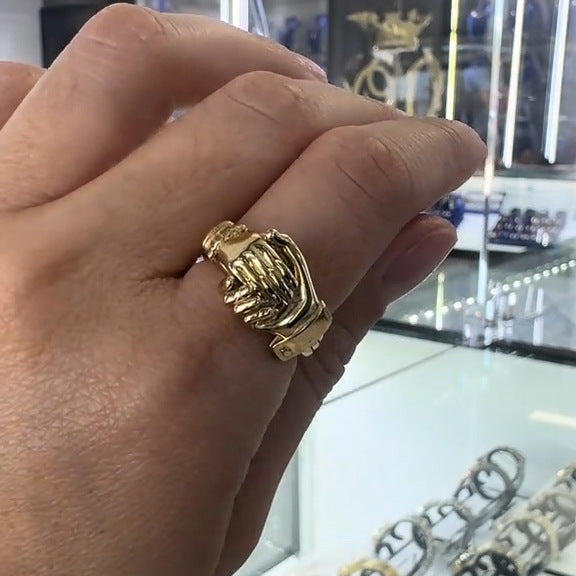 AmoraHands – Symbolischer Ring für Nähe, Vertrauen und Verbundenheit